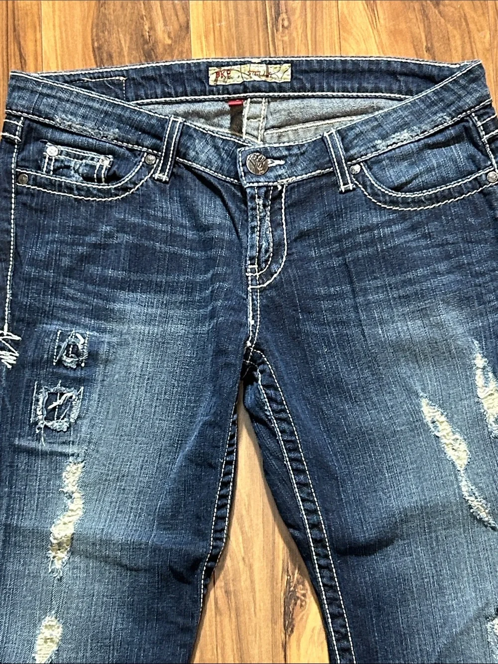 BKE Stella Distressed Capri Jeans
